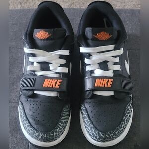 Air Jordan- Legacy 312 Low